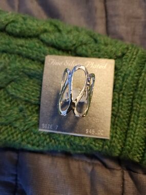 Silver-plated Openwork Fashion Ring - Size 7